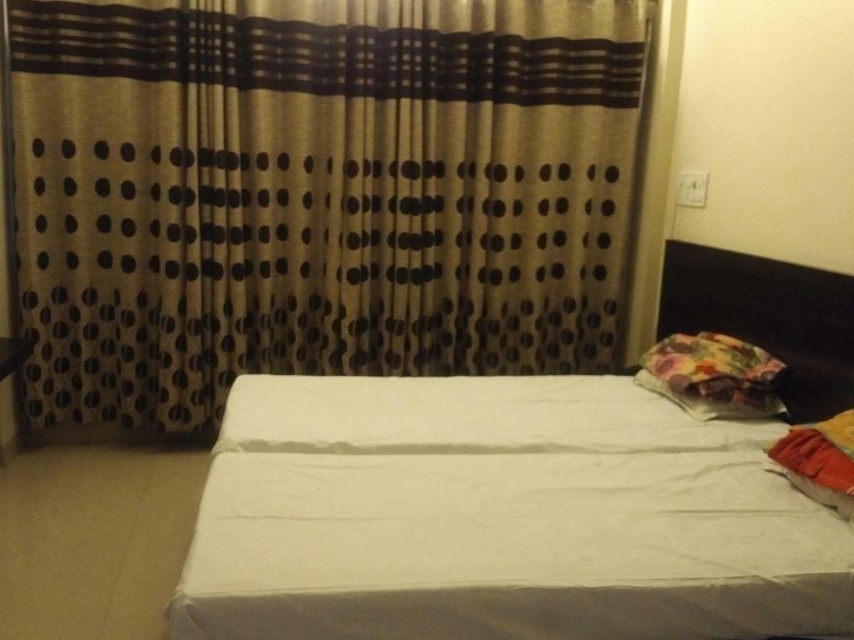 Hotel Rose Lodge Pune Zewnętrze zdjęcie
