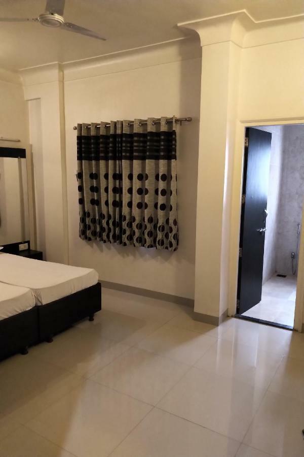 Hotel Rose Lodge Pune Zewnętrze zdjęcie