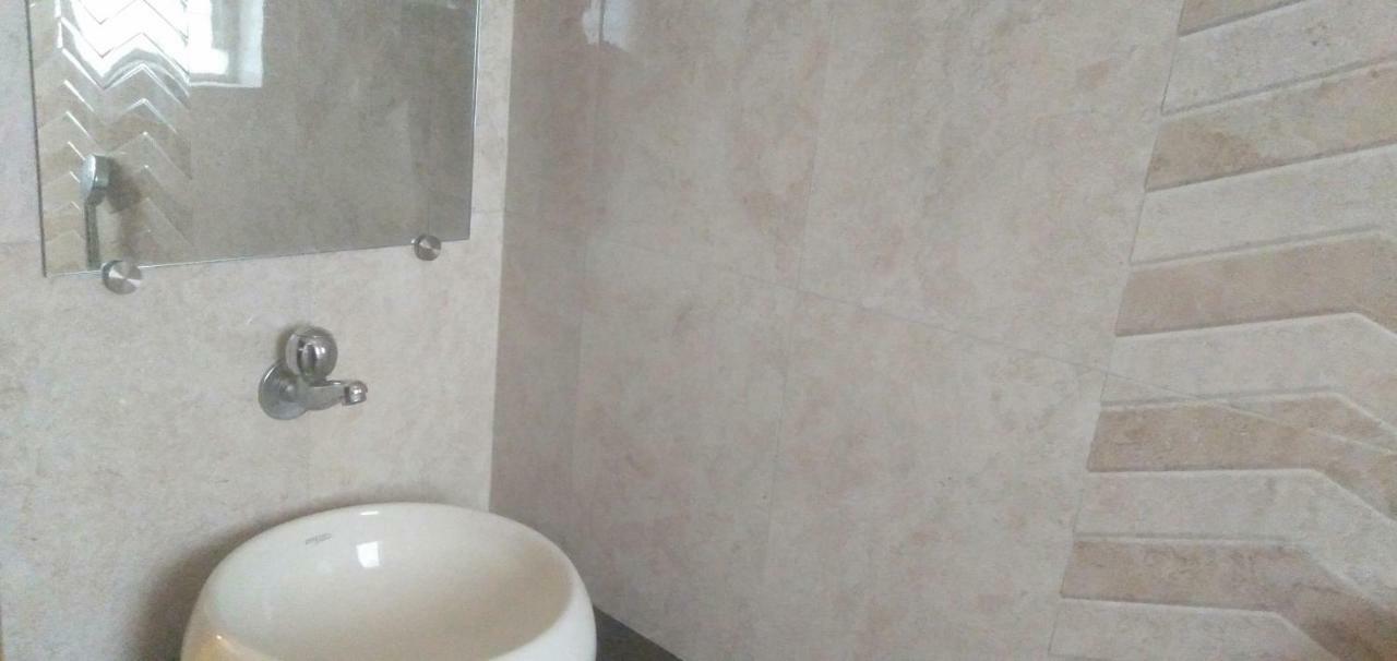 Hotel Rose Lodge Pune Zewnętrze zdjęcie
