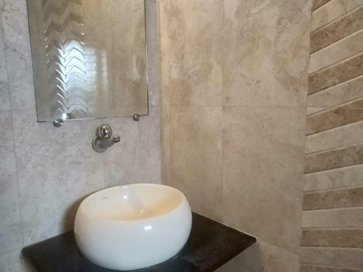 Hotel Rose Lodge Pune Zewnętrze zdjęcie